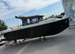 MANARA 865 PILOTHOUS FISH (4)